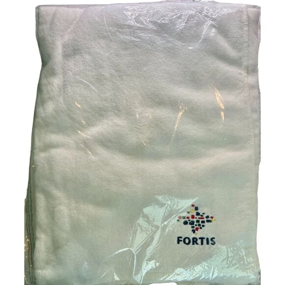 Vintage Luxury FORTIS Logo Legacy Insurance Group Bath Towel SEALED - Picture 1 of 3